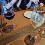 オステリア プロフーモ - スパークリングワイン&ワイナリーこだわりのぶどうジュース
      