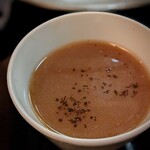 樋口 - 都度、作って下さる蕎麦湯は甘実のある美味しさ。もっと飲みたかったけど、遠慮したので心残りww