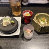 魚菜 由良 2号店 - 湯葉のお刺身+小鉢3品