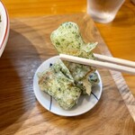 手打ちうどん 上を向いて - 