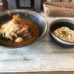 Qeema&Soup Curry RASEN - 角煮スープカレー　エビフライトッピング　ライスにチーズトッピング