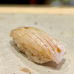 すしやのたい悟 - 昆布〆平目（函館）コリコリ食感の身は最高〜♡