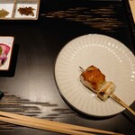 銀座焼とり 京丹波 - ねぎ身を皿に移した!