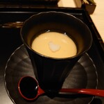 銀座焼とり 京丹波 - 茶碗蒸し：優しい出汁の旨みが、じんわりと伝わる。