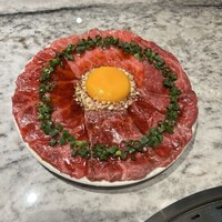 Matsusaka beef YAKINIKU THE SEJONG GEMS名駅店 - 牛刺し3種の食べ比べ 
                         (サーロイン、ランプ、イチボ） 