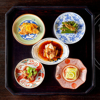 家常菜（中国の家庭料理）を丁寧に。和の器で目でも楽しむ