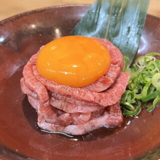 肉好きも唸る美味しさ！生肉提供認可店のユッケがおすすめ◎