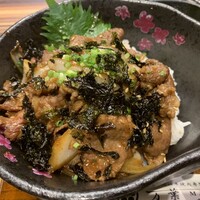 近江牛専門店 万葉 まえだ亭 - 近江牛焼肉丼。
