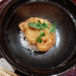 天冨良 麻布よこ田 - 芝海老かき揚げ丼