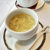 銀座アスター お茶の水賓館 - 本日のスープ　➕したらフカヒレスープ