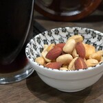 GOOD HUMOR - ギネス生ビールと燻製ミックスナッツ