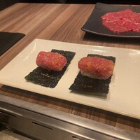 焼肉うしごろ 新宿三丁目店 - 