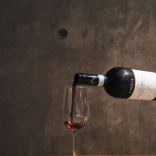 初心者も愛好家も虜にするワインセレクト