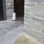 鮨 さかい - エレベターホール手前