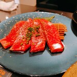 和牛赤身&wine 焼肉 山 - みすじ