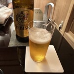 樋口 - まずは生ビールを。