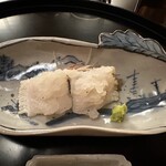 樋口 - 鱧の焼き霜。皮目を焦がし中はレアでふんわりと。