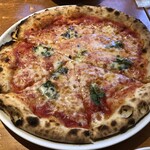 赤バル レッツェ - マルゲリータ（４８０円）