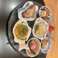 紅梅本楼 - 