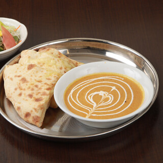 12種類からお好きなカレーを選べるカレーランチセットに注目！