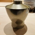 鮨 千陽 - お出汁の効いたシンプルなお味噌汁✨