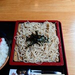 やぶ善 - 優しい食感で提供してくれる蕎麦。