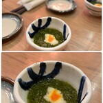 鳥良商店 - ◯お通し¥329×2
…もずく酢にとろろとトビッコが乗っています。
普通に美味しい(*´-`)