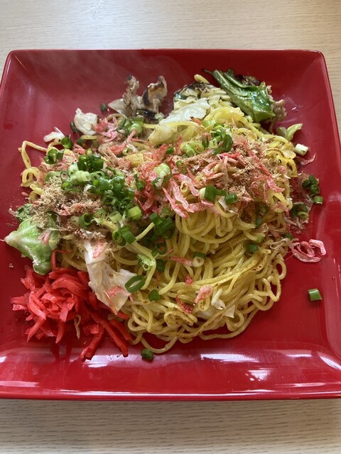 焼きそば＆PaPiプリン ふみの山 - 五稜郭公園前（焼きそば）の写真