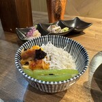 酒肴場 屯 - ホヤとミズ，岩のりをご飯に乗せて豪華にw