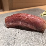 寿司栄 - 熟成霜降りトロ