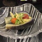 海辺のお宿 一久 - 茄子姿煮、トマト、ピース、ベビーコーン、アスパラ、人参