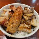 やきとり ももんが - モモ丼