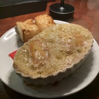 カルネジーオ イースト - 