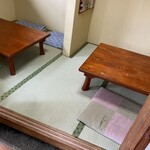 富士 - 小上がりは2卓あります