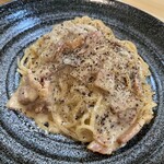 ビストロ ル・シュマン - カルボナーラ