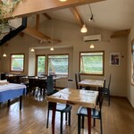 ビストロ ル・シュマン - 内観