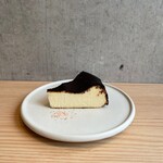 TSUMU CAFE - バスクチーズケーキ