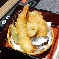 すきやきしゃぶしゃぶ 神戸牛 石田 ハービスPLAZA店 - 天ぷら盛り合わせ