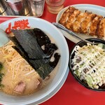 ラーメン山岡家 - 塩ネギラーメン ＋ ネギマヨチャーシュー丼 ＋ サービスの餃子        ¥ 840 ＋ ¥ 350