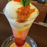 CAFE CUPOLA mejiro - 梅と杏、すももパフェ