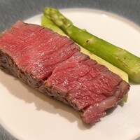 リナシメント - 肉メイン
                    栃木下野牛(しもつけぎゅう)"フィレ"炭火焼き 実山椒