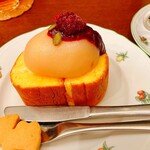 森のらくだ - 桃のロールケーキ