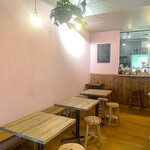 amber chai & bake - 店内