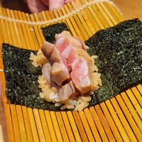 鮨 おにかい×2 - 大トロ 醤油 手巻き 最初から このような素晴らしい お寿司 食べ応え十分で 一番美味しかった