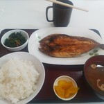 四日市ヒモノ食堂 - 真ほっけ定食 800円税込み
