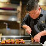 銀座 大石 - こちらは、ラムのパイ包み焼き。 フルポーションから、”一口”サイズまで、みんなのお腹具合に合わせて切り分けます。