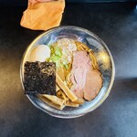 RAMEN HITONI YASASHIKU - 【汁無こってり油そばsv味玉】