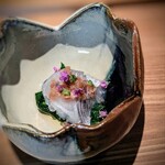 日本料理FUJI - エボ鯛　茗荷と白葱オイル、梅肉載せ　モロヘイヤのお浸し　コリコリのエボ鯛は最近の静岡でシグニチャー的なお魚。その美味しさは前田さんのエボ鯛で初めて知りました。