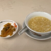 中国飯店 三田店 - スープと漬物