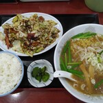 川味菜館 - 料理写真:回鍋肉＋醤油ラーメン